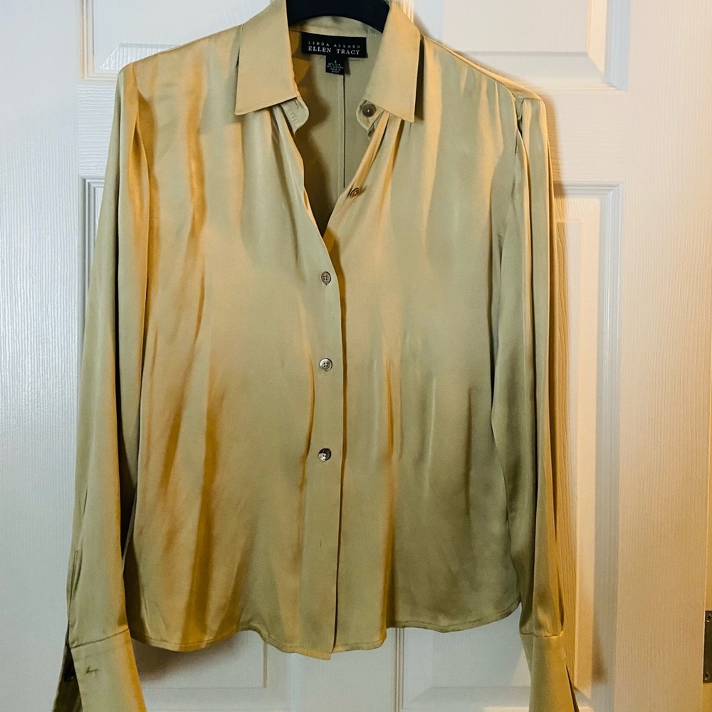 Ellen Tracy ❤️8 long sleeve silk blouse